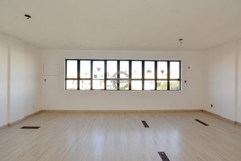 Foto Sala / Conjunto Comercial