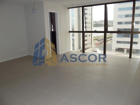 Foto Sala / Conjunto Comercial