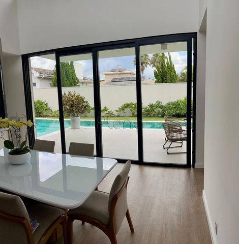 Foto Casa em Condomínio
