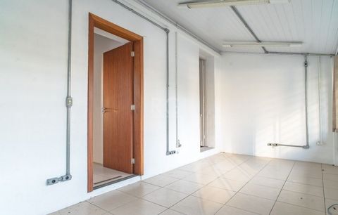 Foto Sala / Conjunto Comercial