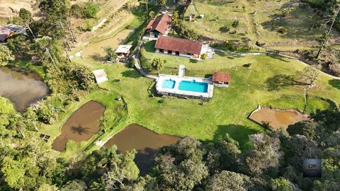 Foto Fazenda / Sítio / Chácara