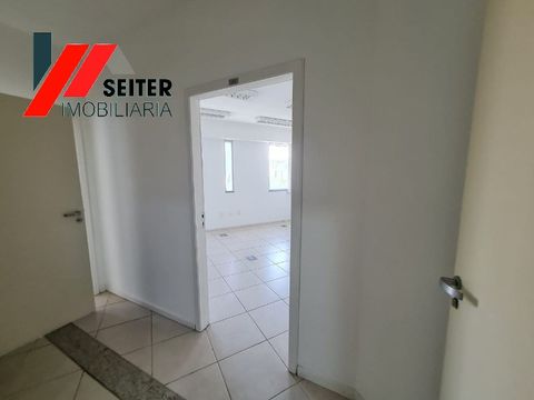 Foto Sala / Conjunto Comercial