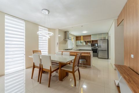 Foto Casa em Condomínio
