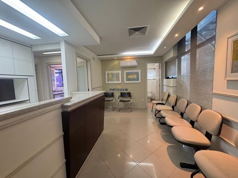 Foto Sala / Conjunto Comercial