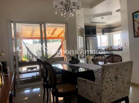 Foto Casa em Condomínio