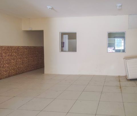 Foto Sala / Conjunto Comercial