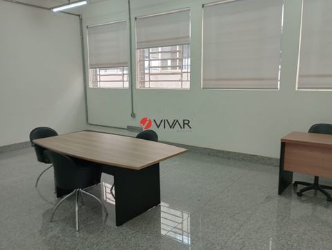 Foto Edifício Inteiro