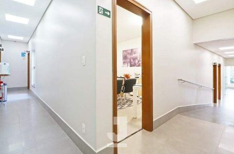 Foto Sala / Conjunto Comercial