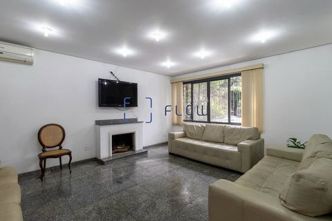 Foto Edifício Inteiro