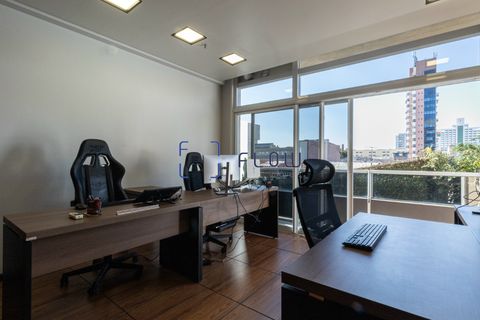 Foto Sala / Conjunto Comercial
