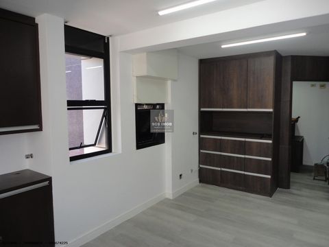 Foto Sala / Conjunto Comercial