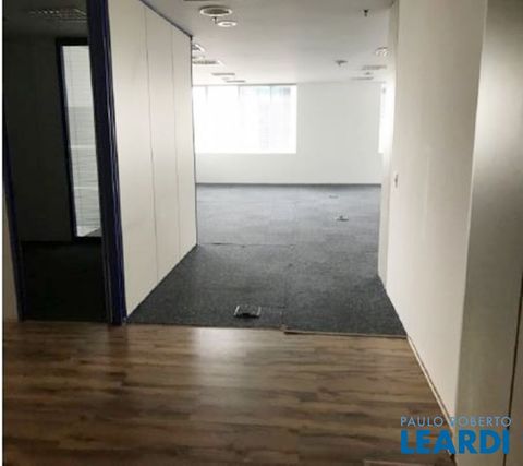 Foto Sala / Conjunto Comercial