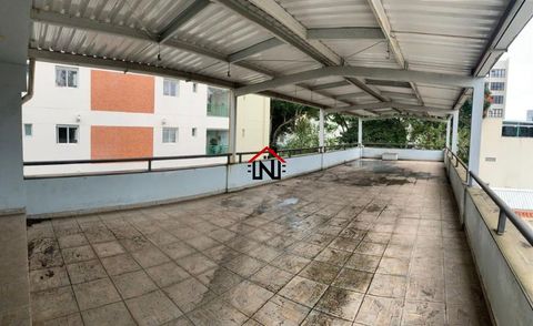 Foto Edifício Inteiro