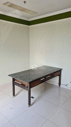 Foto Sala / Conjunto Comercial