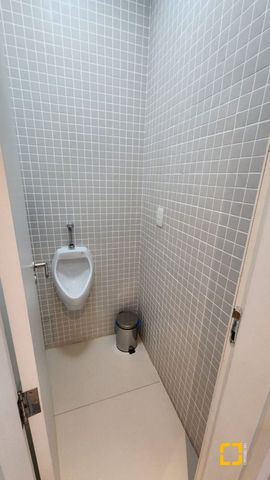 Foto Sala / Conjunto Comercial