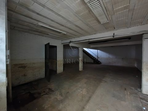 Foto Edifício Inteiro