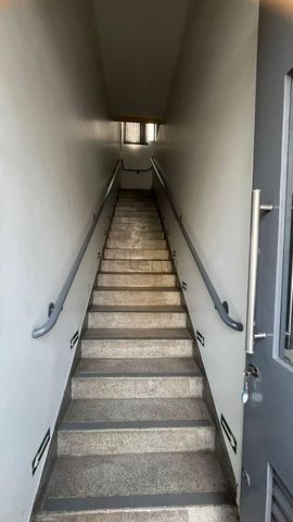 Foto Edifício Inteiro
