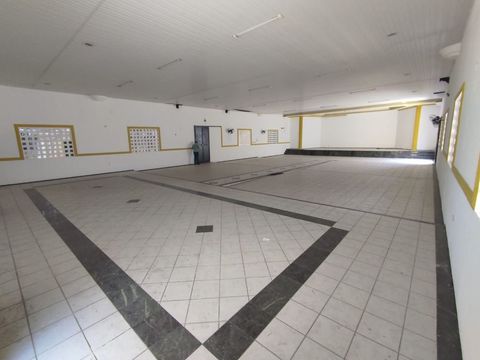 Foto Edifício Inteiro