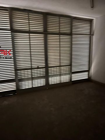 Foto Sala / Conjunto Comercial