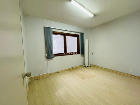 Foto Sala / Conjunto Comercial