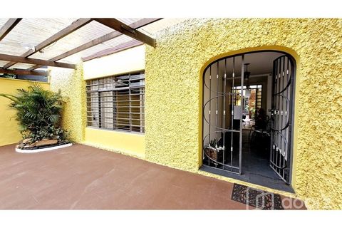 Foto Edifício Inteiro
