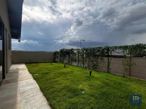 Foto Casa em Condomínio