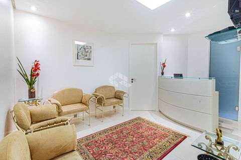 Foto Sala / Conjunto Comercial