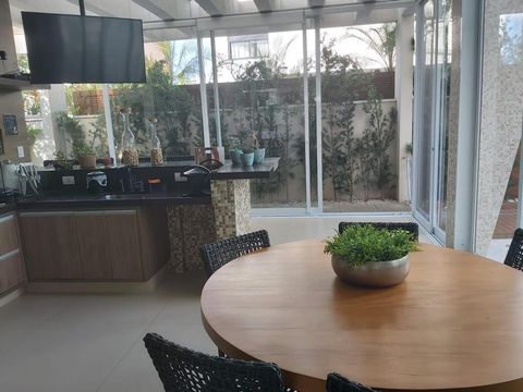 Foto Casa em Condomínio