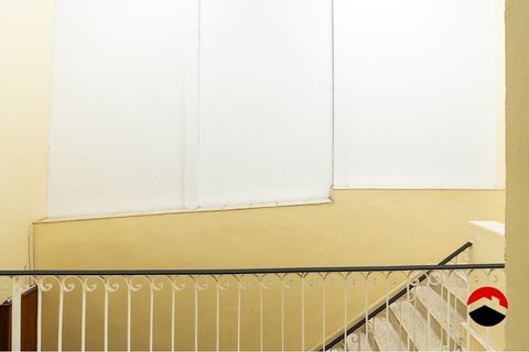 Foto Edifício Inteiro