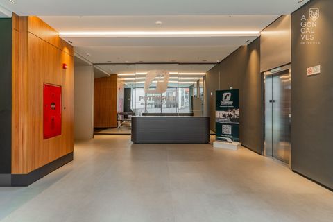 Foto Sala / Conjunto Comercial