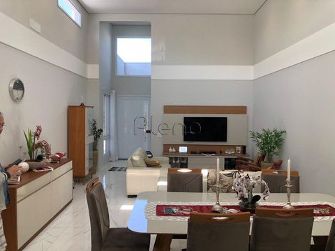 Foto Casa em Condomínio