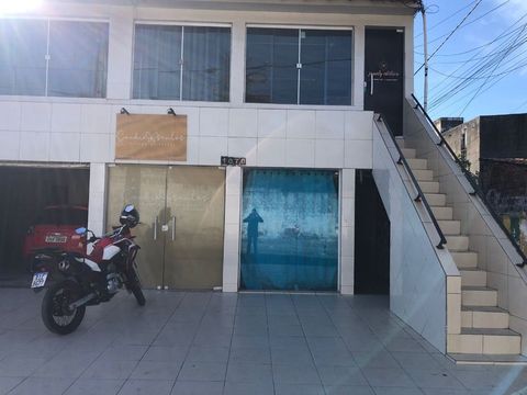 Foto Edifício Inteiro