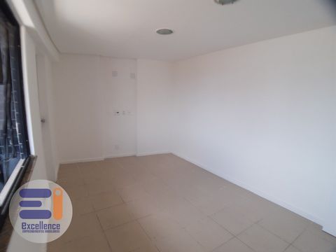 Foto Sala / Conjunto Comercial