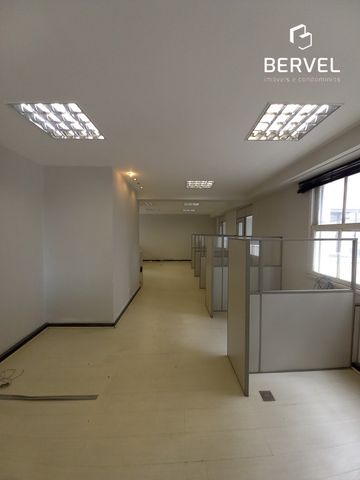 Foto Sala / Conjunto Comercial