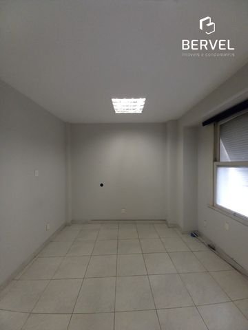 Foto Sala / Conjunto Comercial
