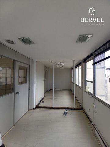 Foto Sala / Conjunto Comercial