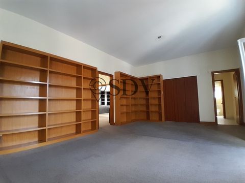 Foto Sala / Conjunto Comercial