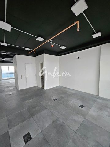 Foto Sala / Conjunto Comercial