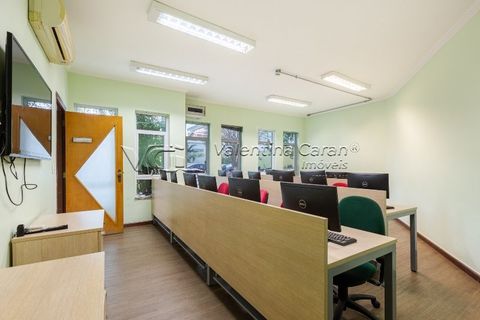 Foto Edifício Inteiro