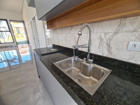 Foto Casa em Condomínio