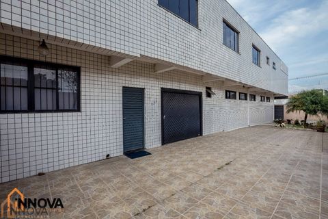 Foto Edifício Inteiro