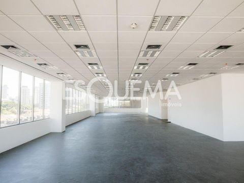 Foto Edifício Inteiro