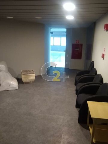 Foto Sala / Conjunto Comercial