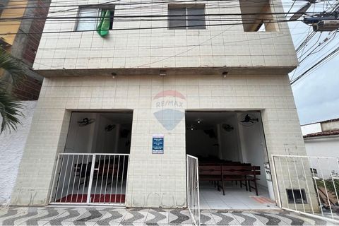 Foto Edifício Inteiro