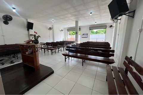 Foto Edifício Inteiro