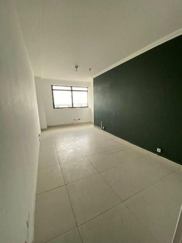 Foto Sala / Conjunto Comercial