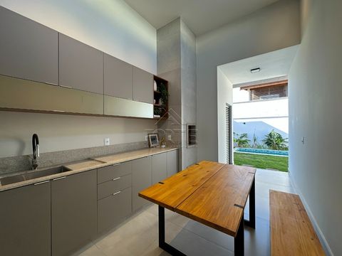 Foto Casa em Condomínio