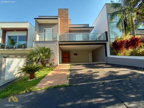Foto Casa em Condomínio