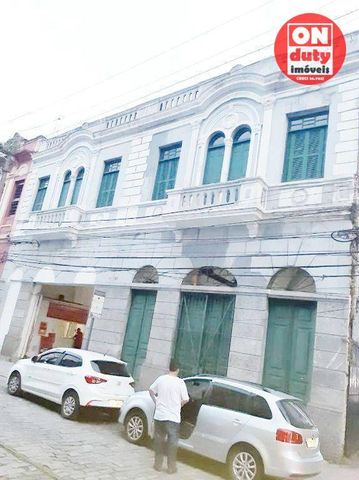 Foto Edifício Inteiro