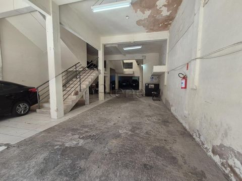 Foto Edifício Inteiro